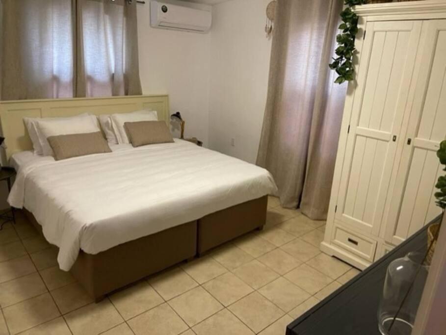 Villa Susanna 3 Bedroom 2 Bathroom House Sleeps 6Plus Willemstad Exteriér fotografie